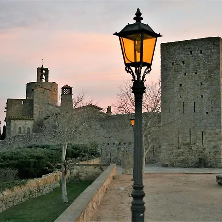 Casa Pueblo Medieval De Pals Exterior photo