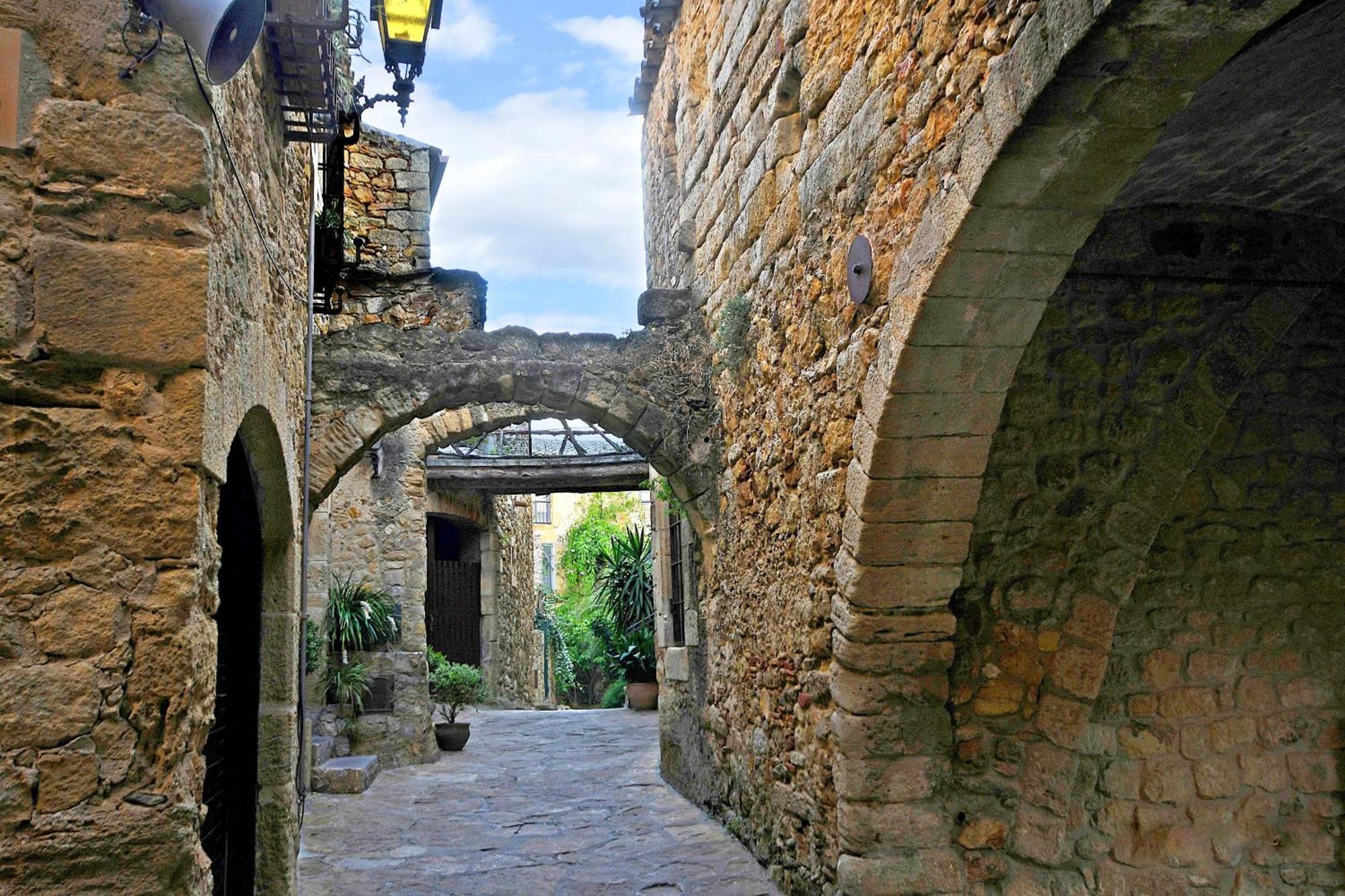 Casa Pueblo Medieval De Holiday home *